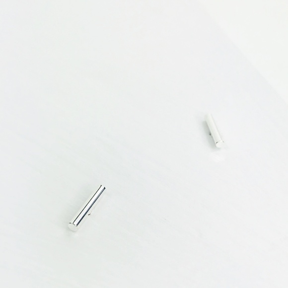 Bar Stud Earrings in Silver - Picture 6 of 7